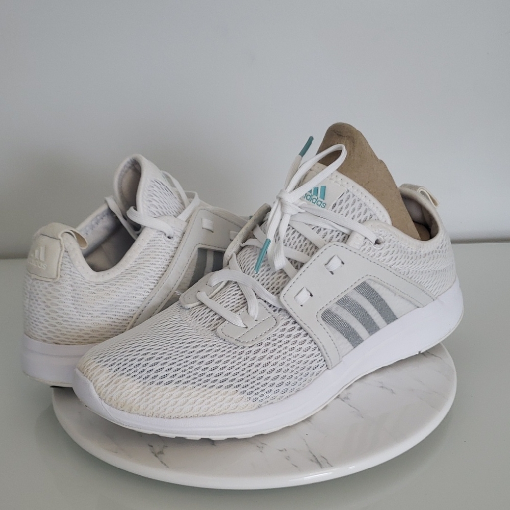 Adidas Cloudfoam Women's White and Light Gray Sneakers